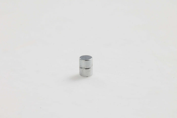 Hood magnet for FCX18 Land Cruiser 80 remote control model