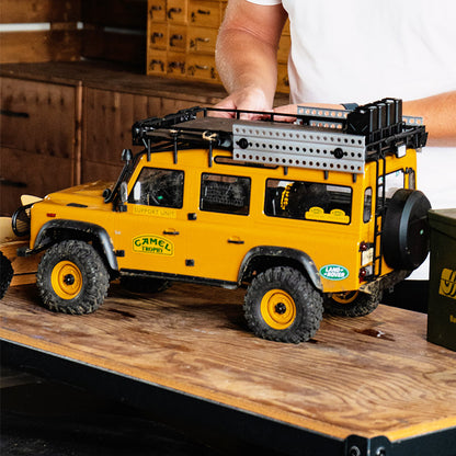 Land Rover Camel Trophy Edition RTR a escala 1:24 FCX24M 