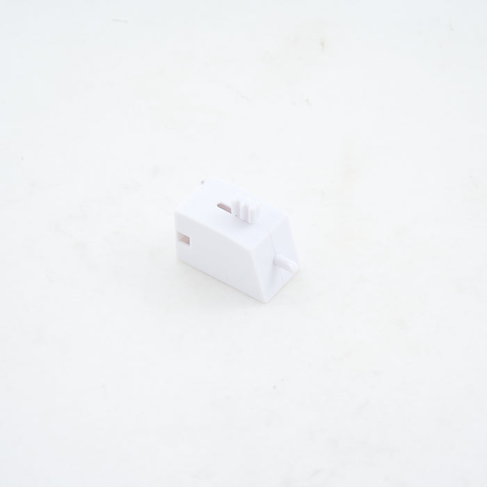 White PA-18 cockpit latch with lever