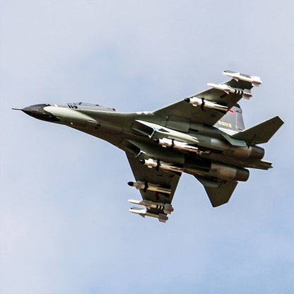 FMS Dual 70mm EDF SU-27 / J-11 PNP fighter jet with missiles in flight, model aircraft