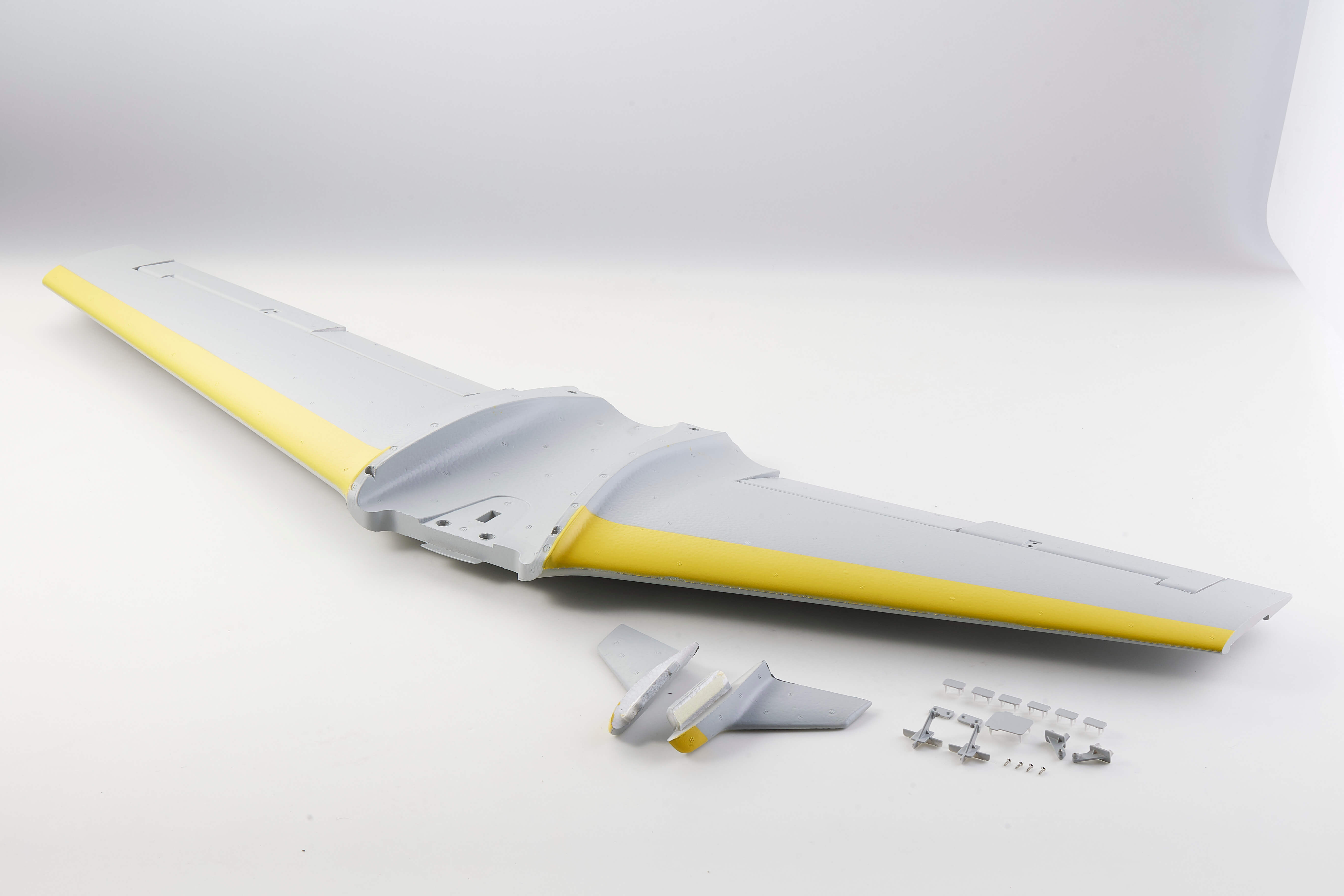 70mm Viper remote control airplane main wing set with yellow trim