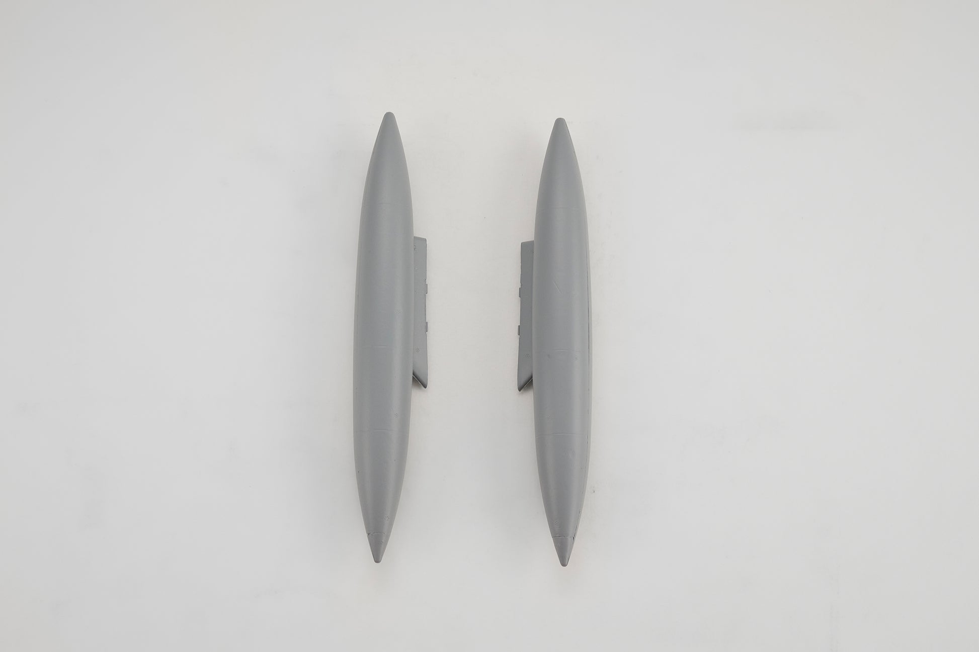 Gray oil tanks for 64mm Rafale EDF jet model